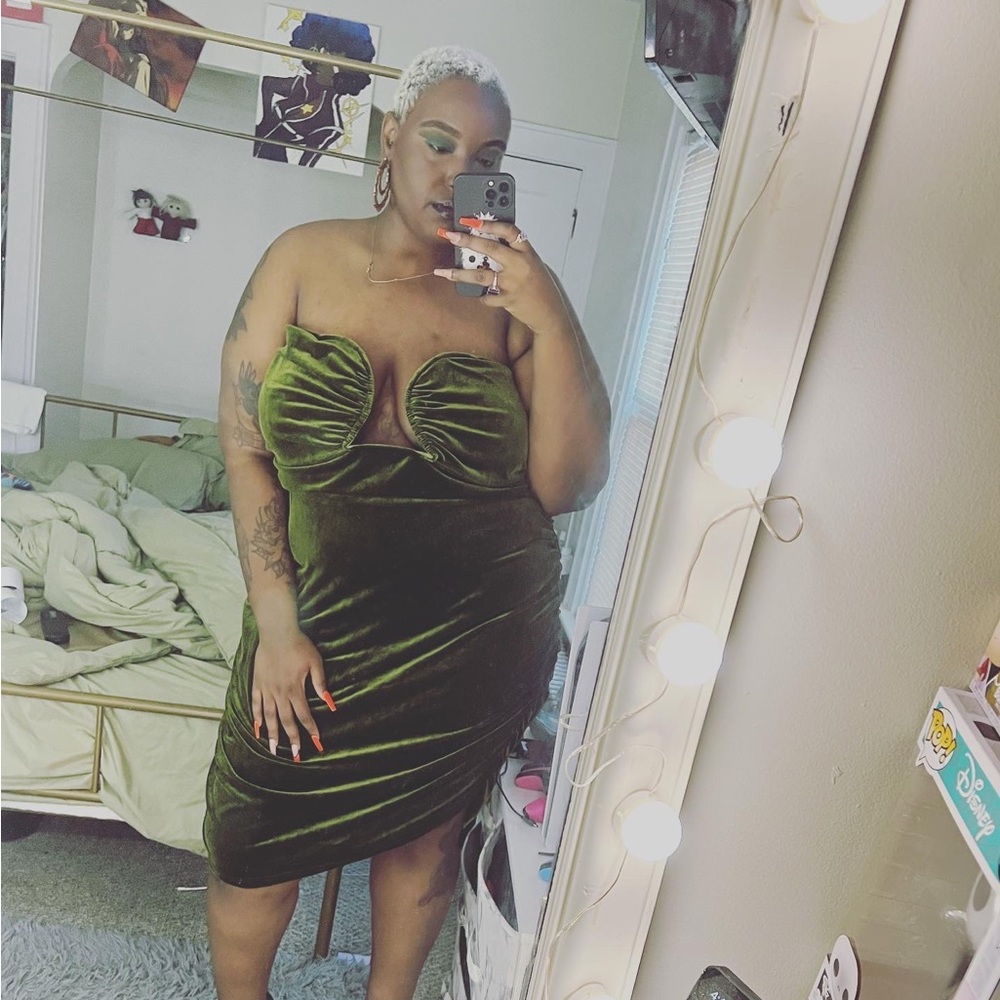 Emerald low cut dress
